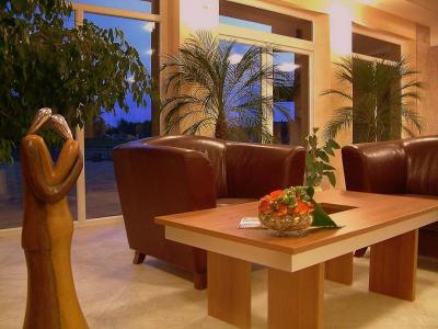 Új szálloda Kecskeméten, olcsó wellness szálloda Kecskeméten, közvetlen hotelszoba rendelés - Granada Wellness Hotel Kecskemét - Sport és wellness szálloda kedvezményes árakon Kecskeméten