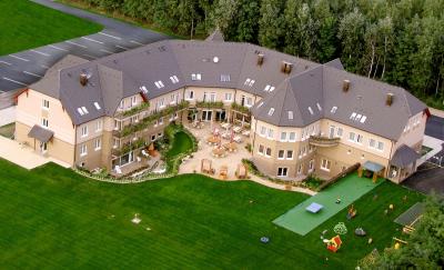 3 csillagos Wellness Hotel Granada Kecskemét nyugati részén - Granada Wellness Hotel Kecskemét - Sport és wellness szálloda kedvezményes árakon Kecskeméten