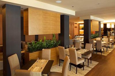 ✔️Esküvői helyszin luxus környezetben akciós áron - ✔️ Four Points by Sheraton Kecskemét ✔️ Sheraton Hotel Akció